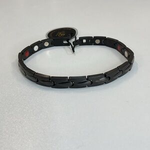 NWT UltraBand USA Vera Black Magnetic Men’s Stainless Steel Bracelet